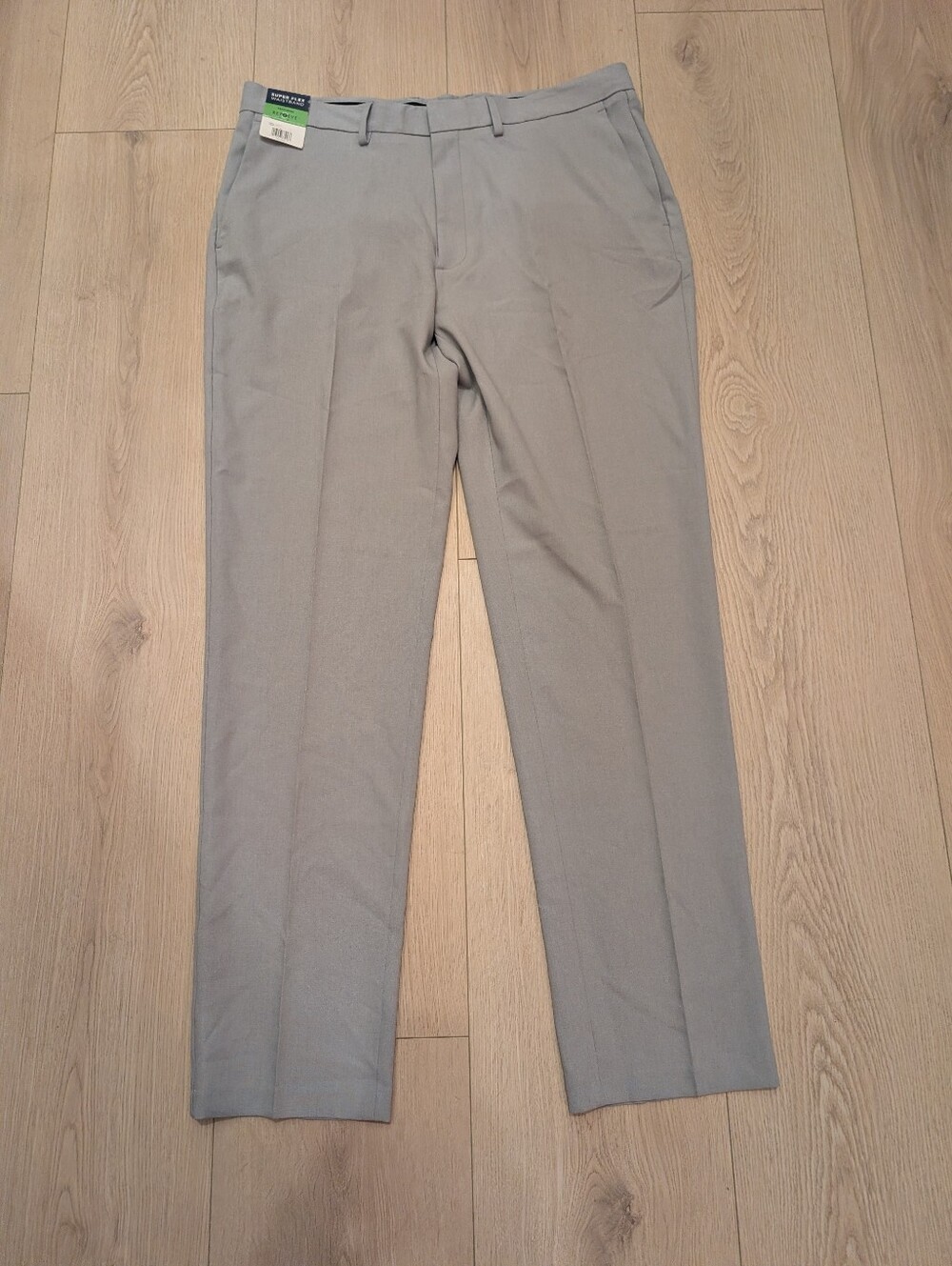 Reaction Kenneth Cole Men's Light Gray Dress Pants 0211